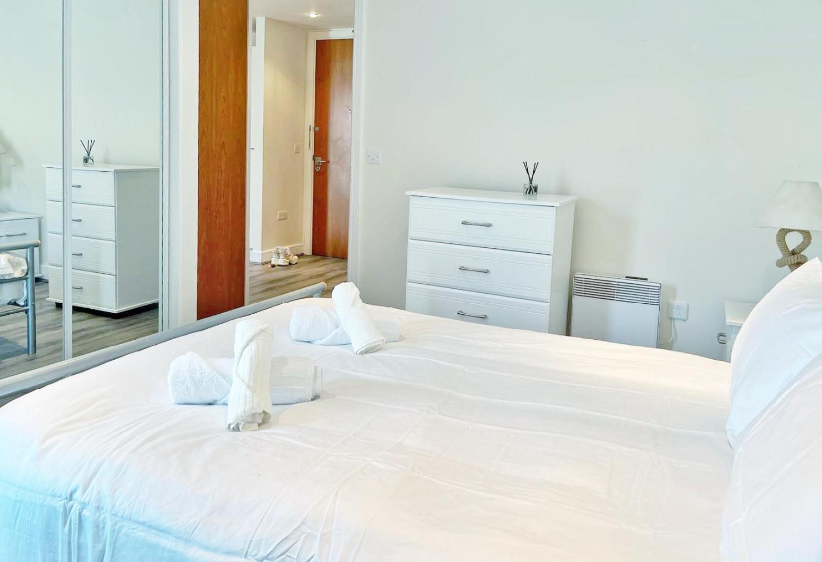 Seaview Boutique One-Bedroom Apt Swansea Exterior foto